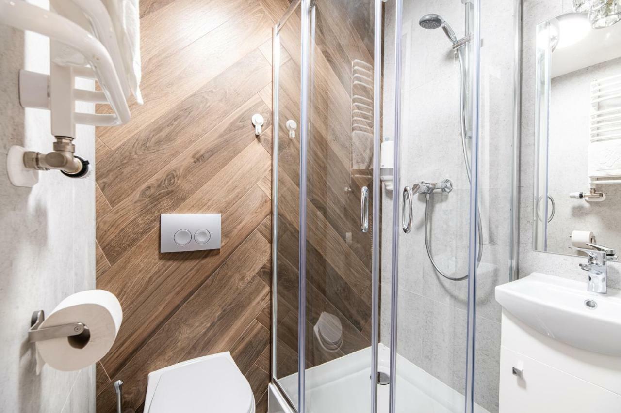 Lubomirskiego 23 Residence - Great Location, 10 Min To Main Square By Foot, Right Next To Main Rail And Bus Station Cracovie Extérieur photo