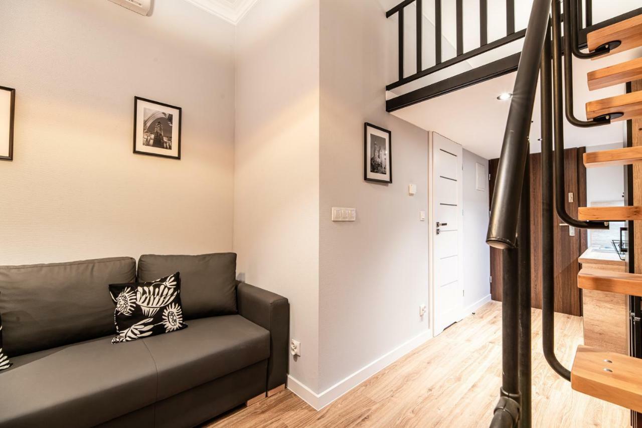 Lubomirskiego 23 Residence - Great Location, 10 Min To Main Square By Foot, Right Next To Main Rail And Bus Station Cracovie Extérieur photo