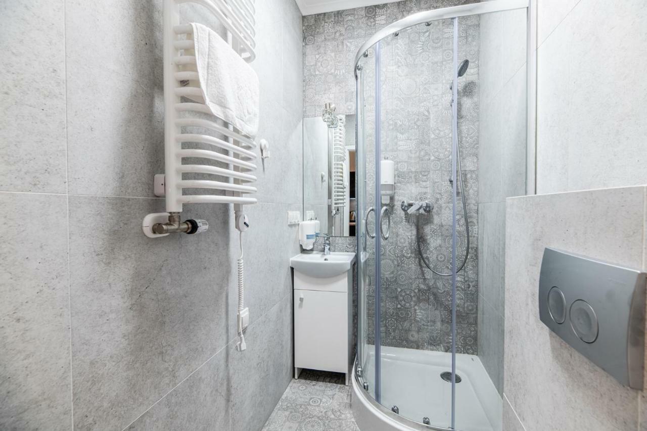 Lubomirskiego 23 Residence - Great Location, 10 Min To Main Square By Foot, Right Next To Main Rail And Bus Station Cracovie Extérieur photo