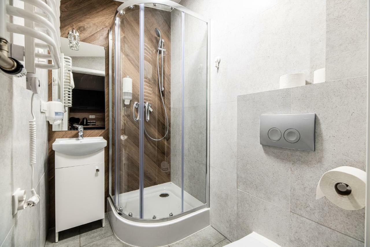Lubomirskiego 23 Residence - Great Location, 10 Min To Main Square By Foot, Right Next To Main Rail And Bus Station Cracovie Extérieur photo